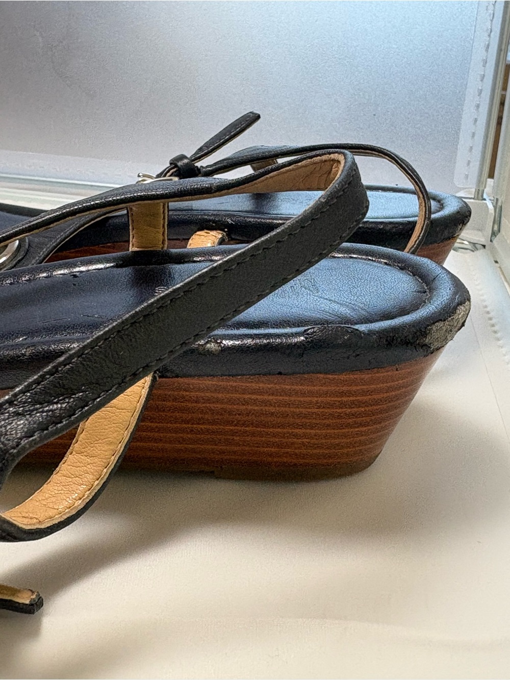 Michael Kors Navy Blue Leather Thong Sandals Women’s Size 10M Wedge Heel - Picture 12 of 14